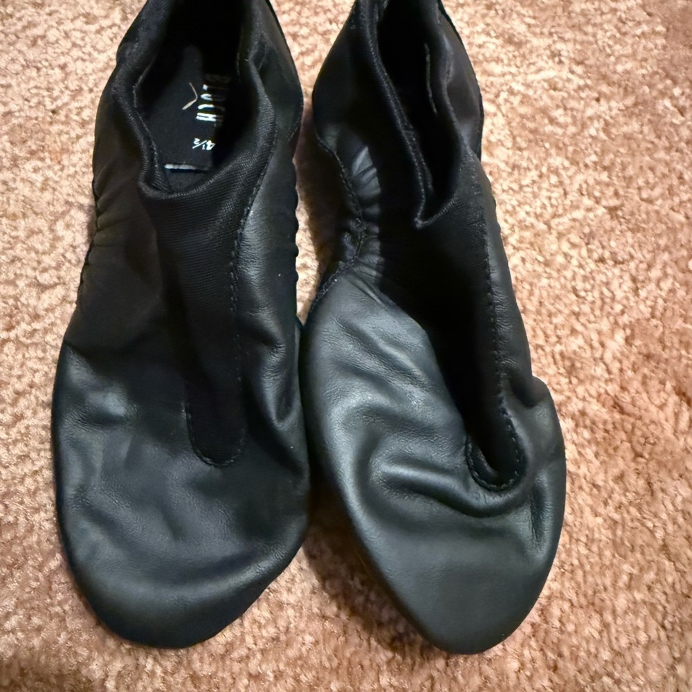 NWOT Bloch Kids Black Leather Pulse Jazz Shoes